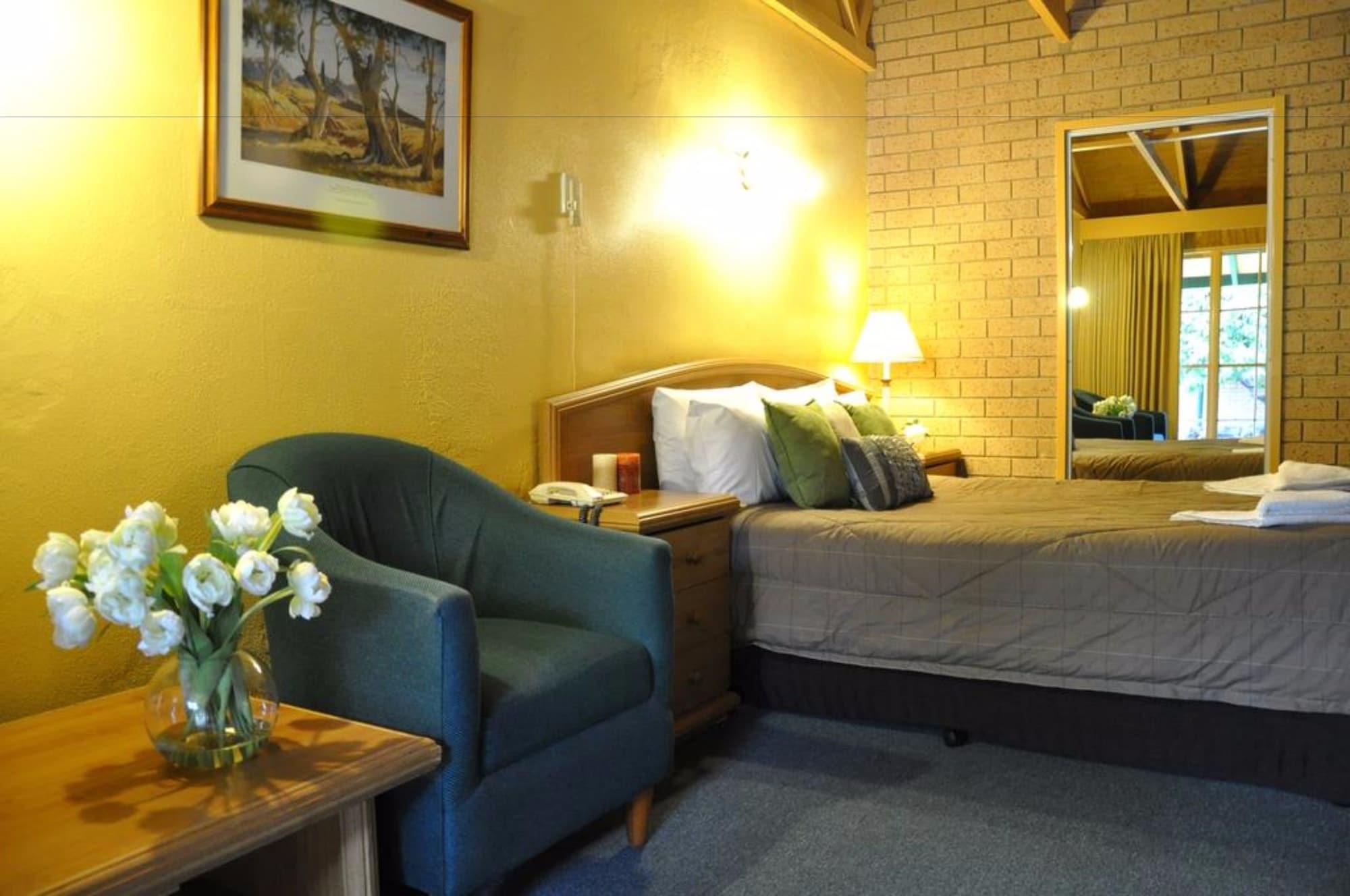 High Country Motor Inn Брайт Екстер'єр фото