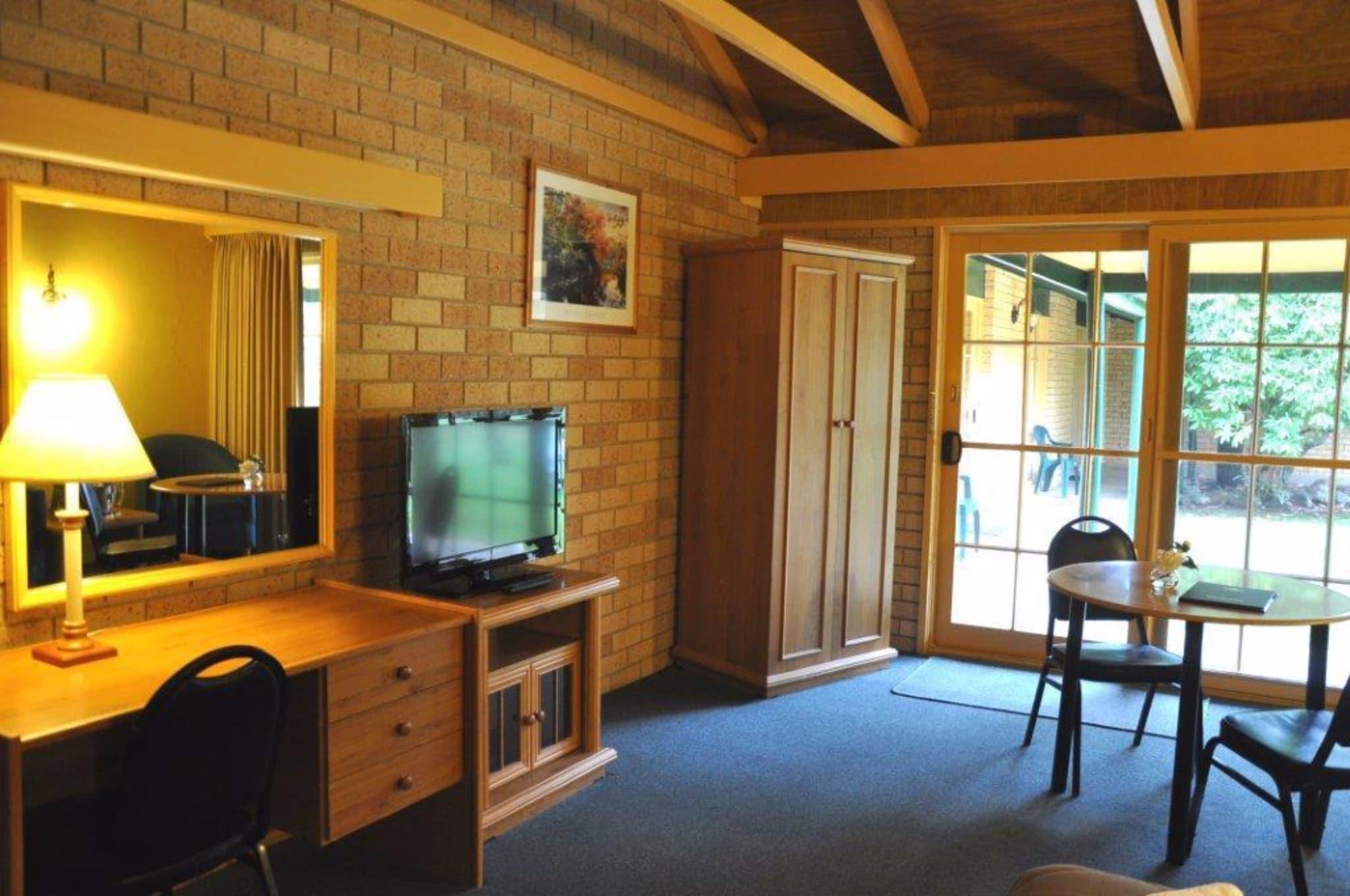 High Country Motor Inn Брайт Екстер'єр фото